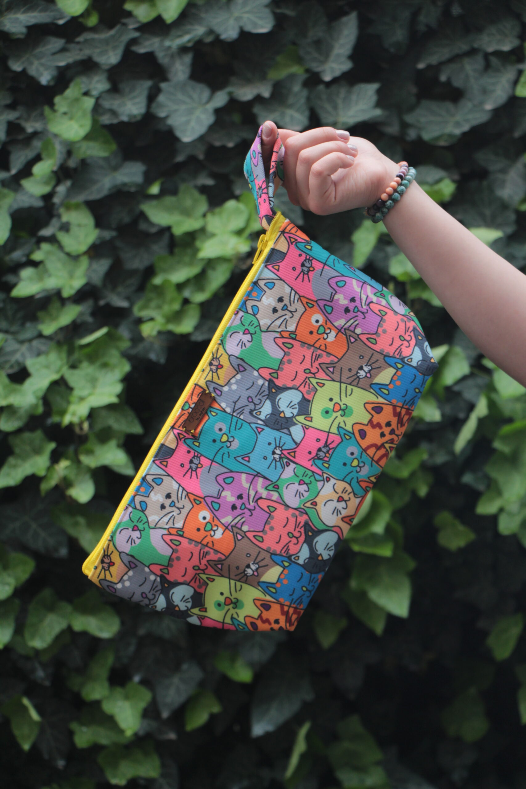 Kedi desenli ve renkli clutch portföy günlük çanta